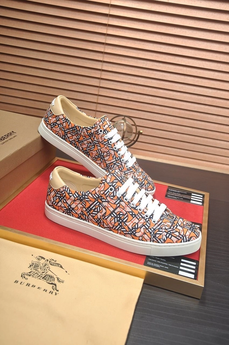 Minimalist Bxrbxrry Sneakers 115514