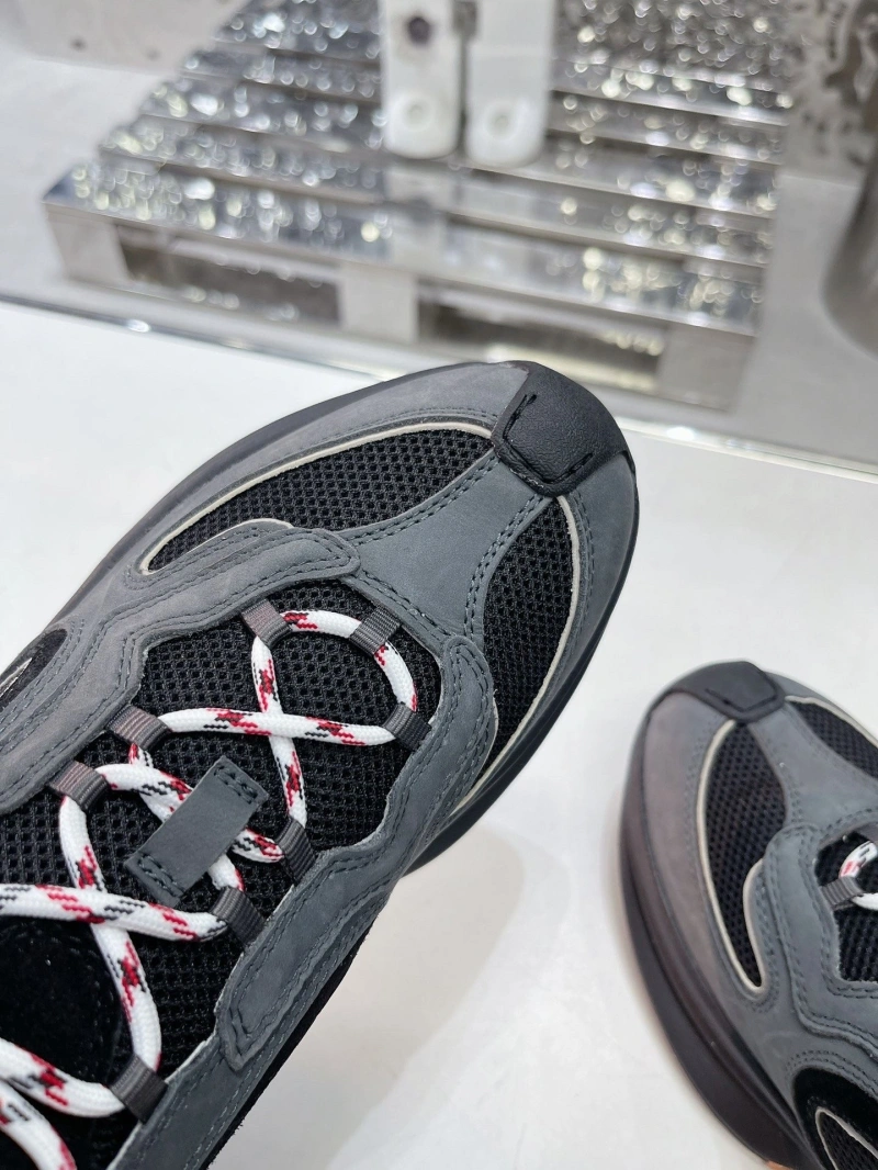Reliable Gxccx Sneakers 166231