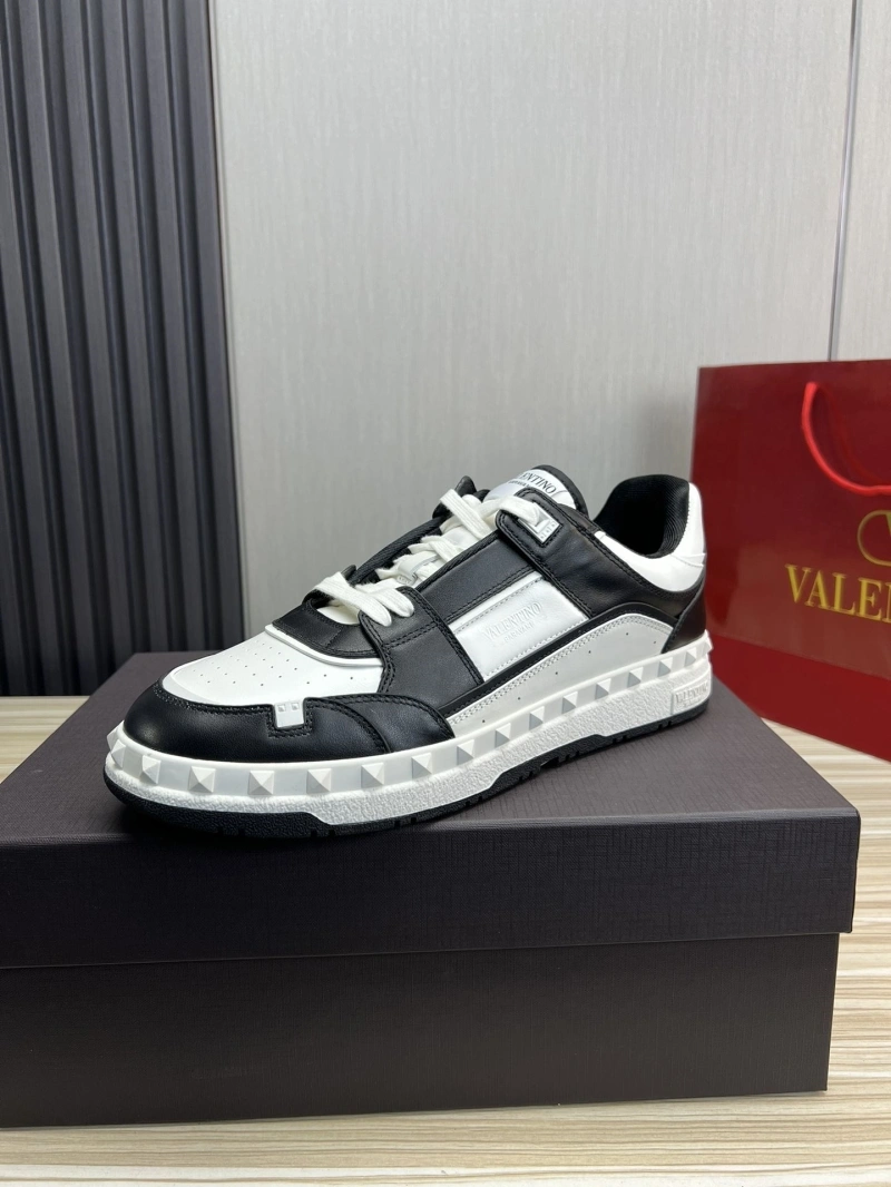 Cozy Vxlxntino Sneakers 232960