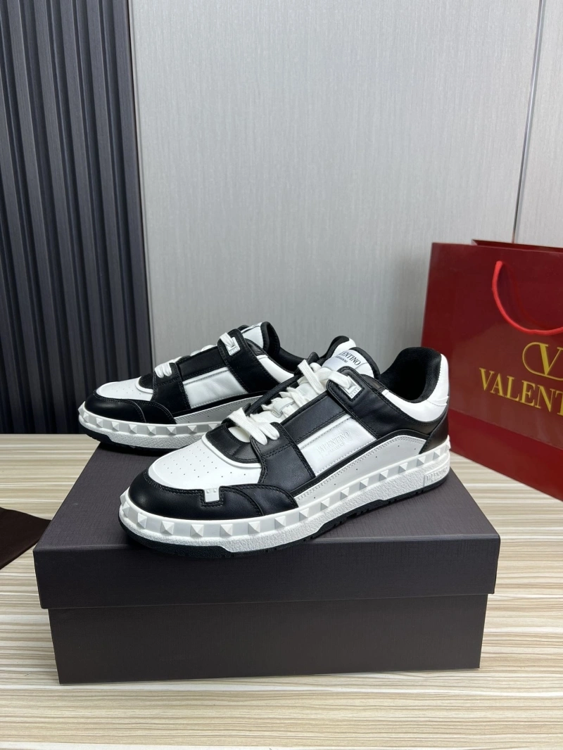 Cozy Vxlxntino Sneakers 232960