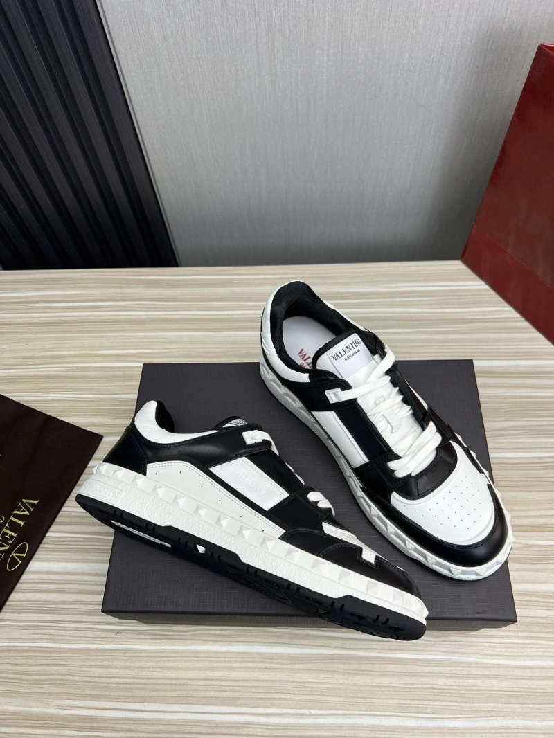 Cozy Vxlxntino Sneakers 232960