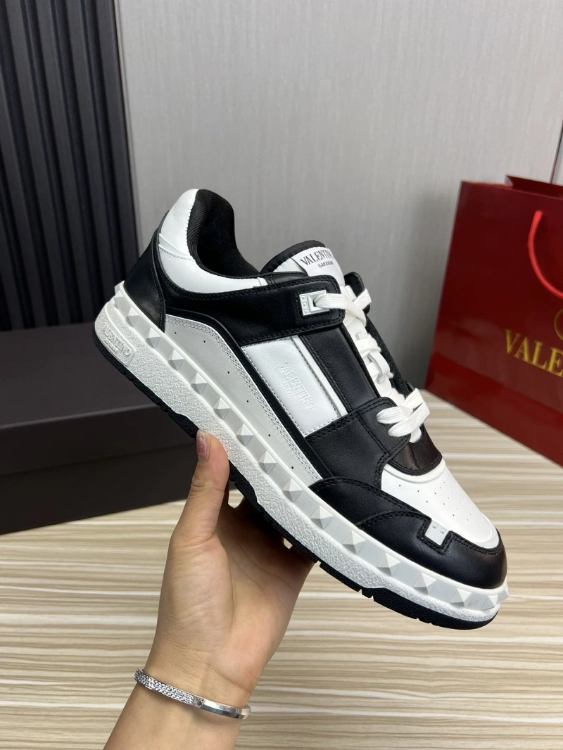 Cozy Vxlxntino Sneakers 232960