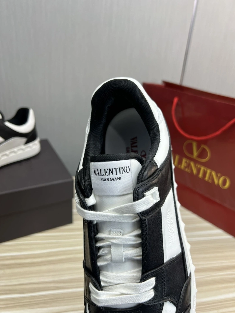 Cozy Vxlxntino Sneakers 232960