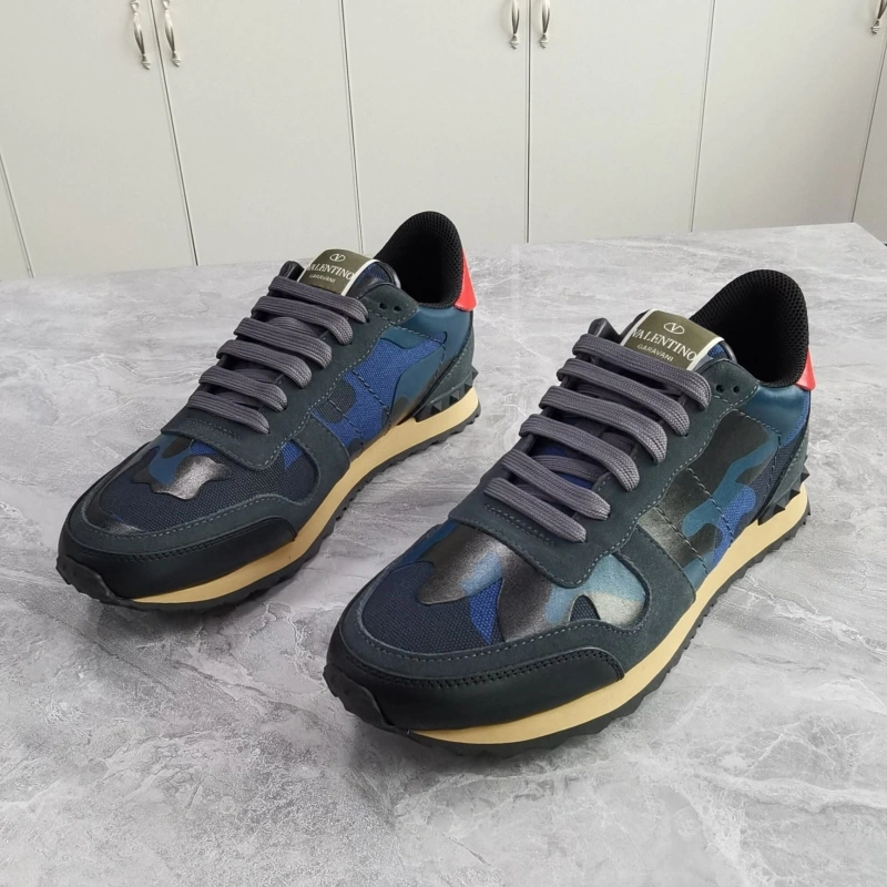Bold Vxlxntino Sneakers 232954