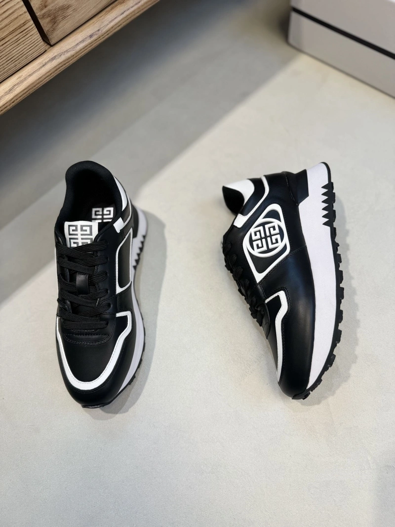 Durable Gxvxnchy Sneakers 154739