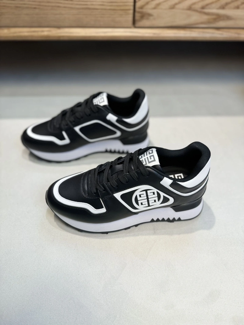 Durable Gxvxnchy Sneakers 154739