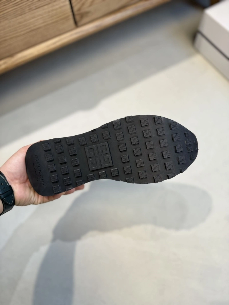 Gxvxnchy Sneakers Trendy 154743