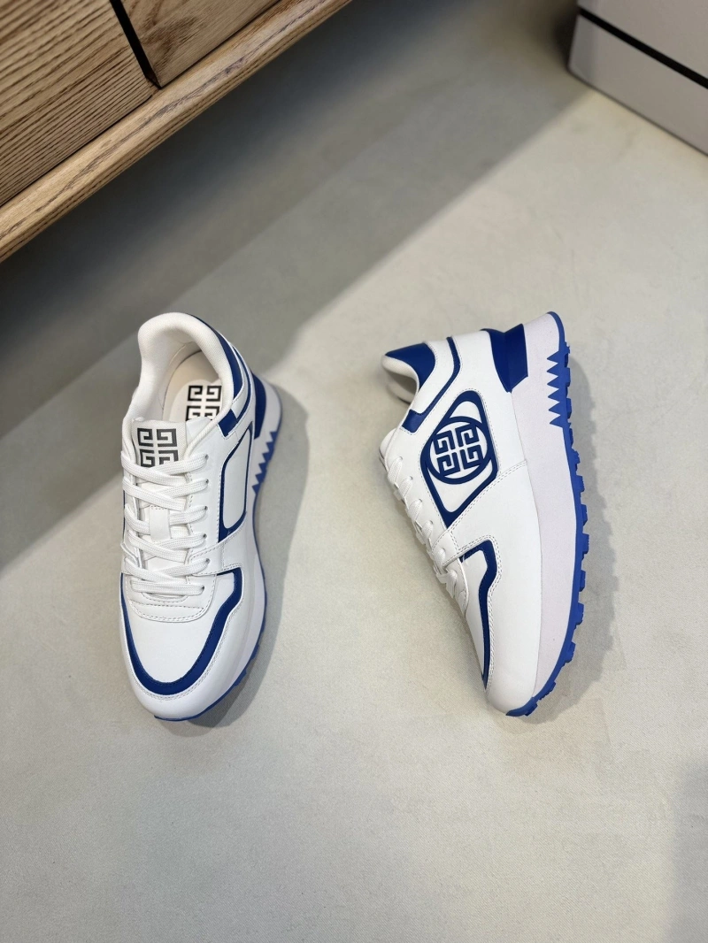 Stylish Gxvxnchy Sneakers 154741