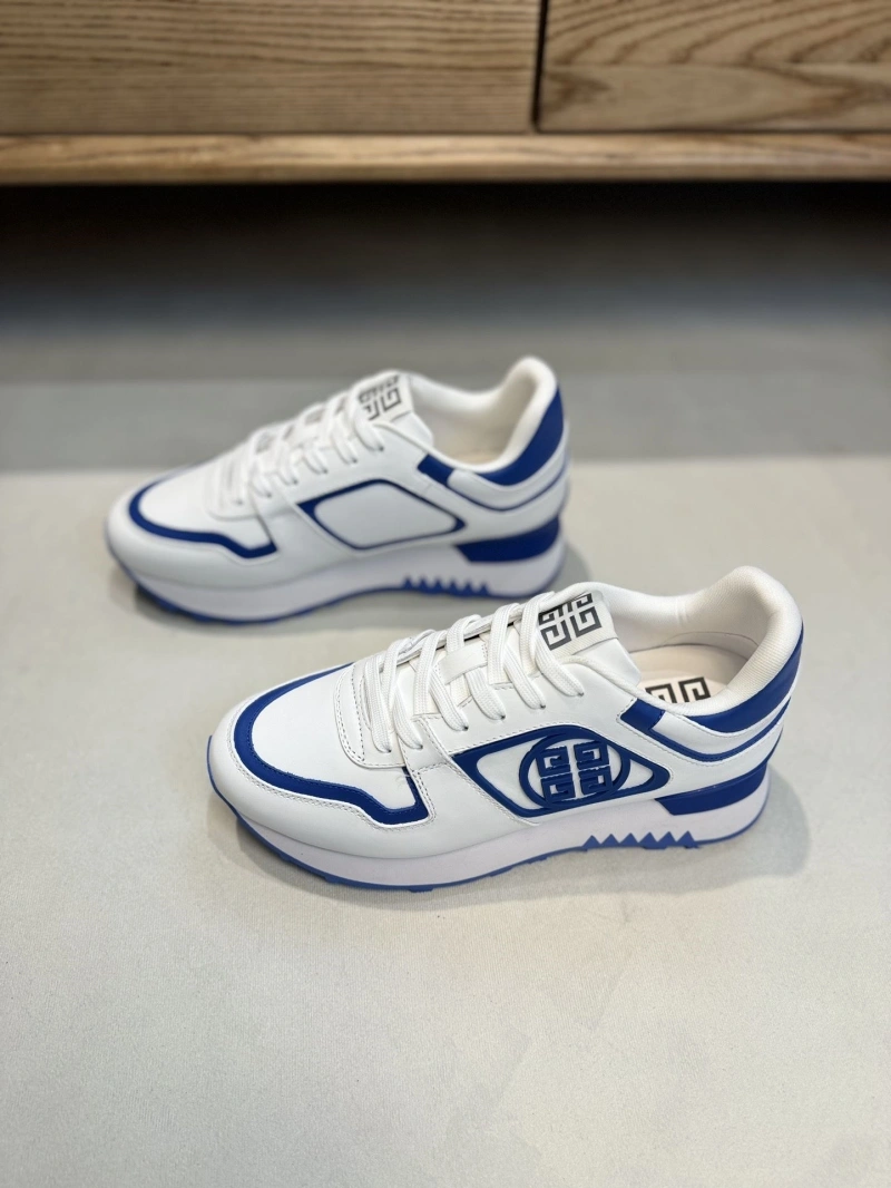 Stylish Gxvxnchy Sneakers 154741