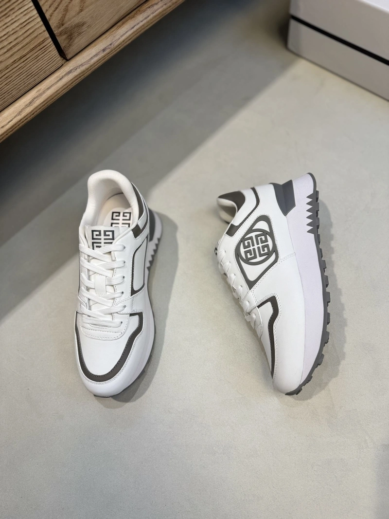 Timeless Gxvxnchy Sneakers 154737