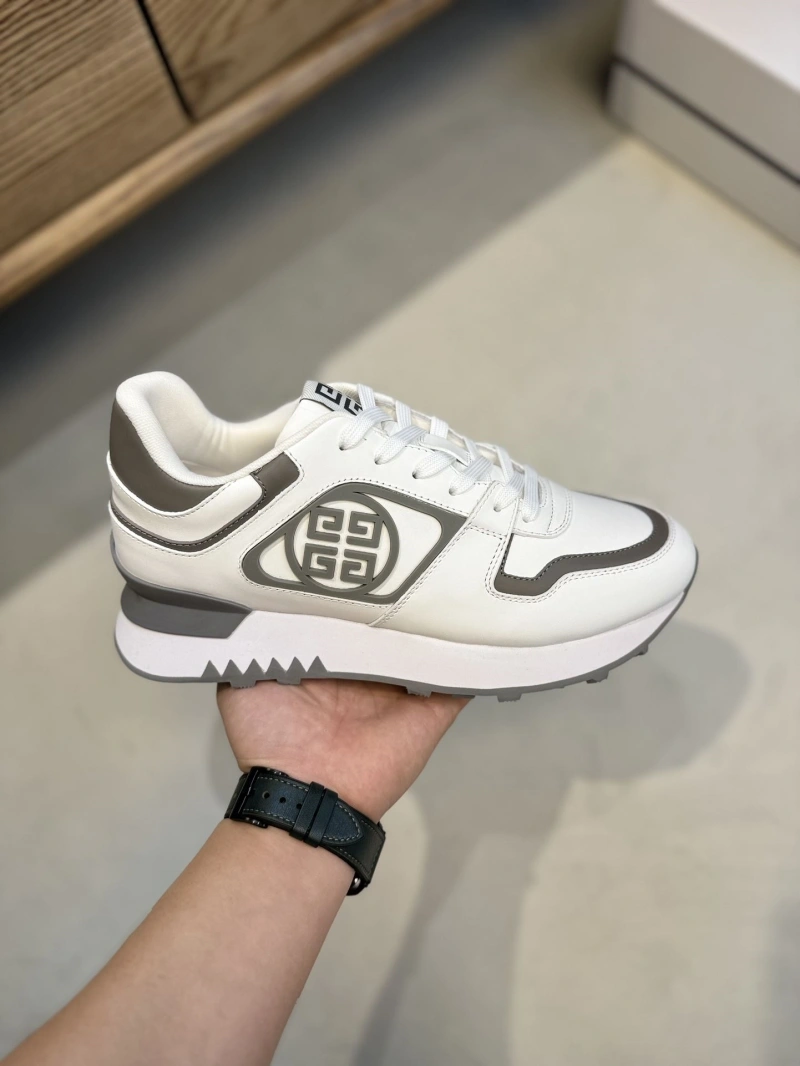 Timeless Gxvxnchy Sneakers 154737