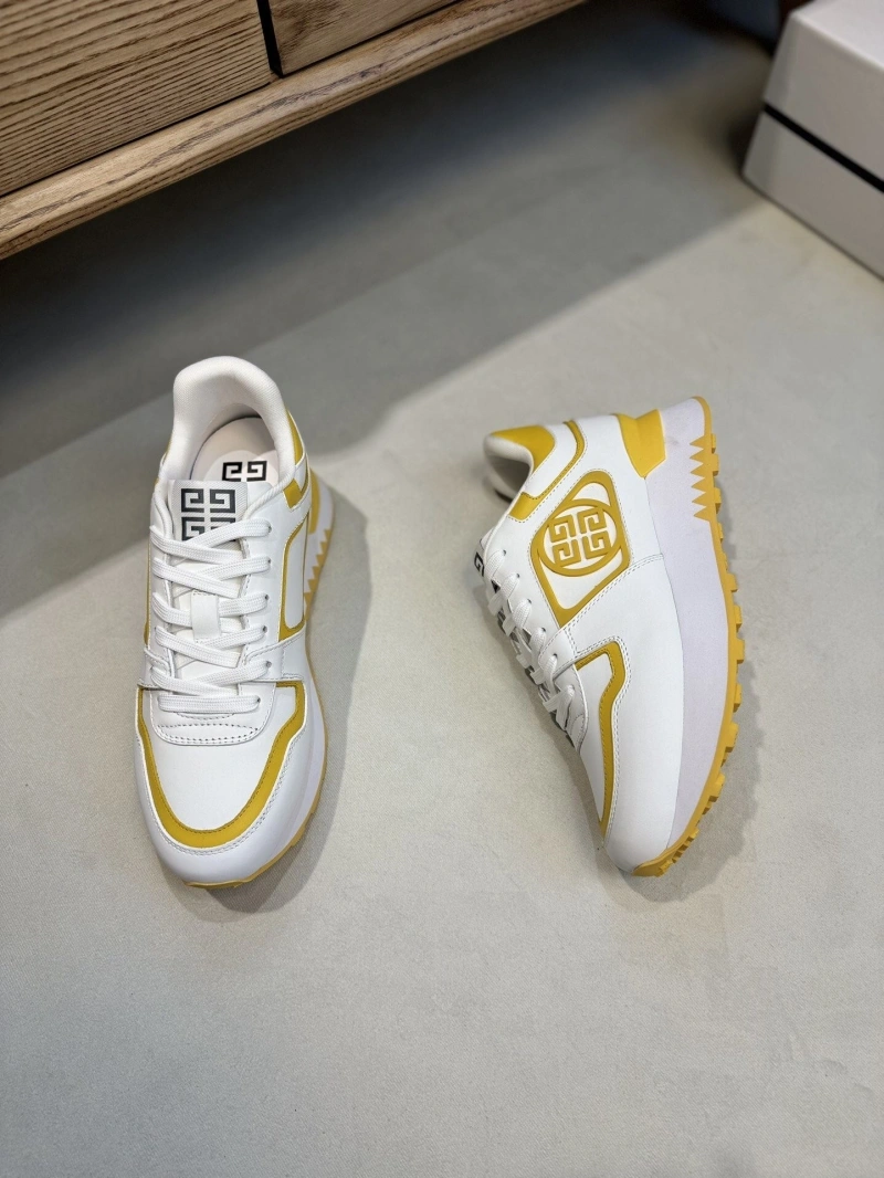 Gxvxnchy Sneakers HighQuality 154744