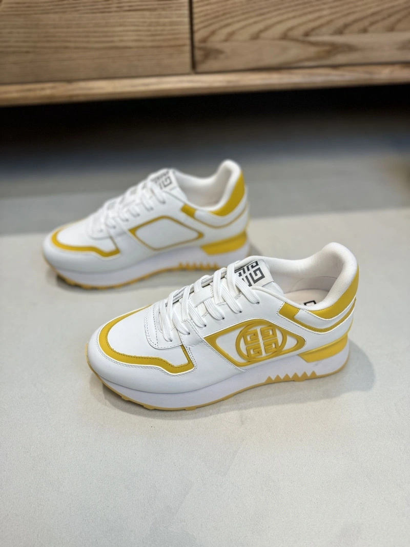 Gxvxnchy Sneakers HighQuality 154744