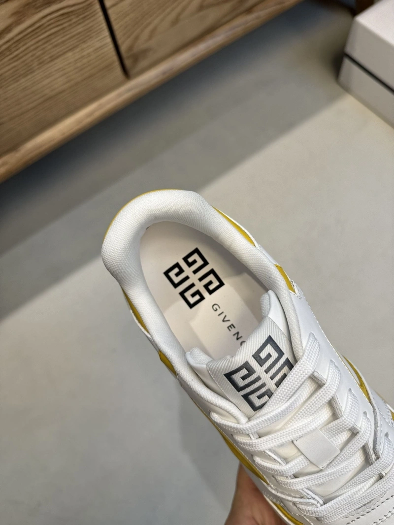 Gxvxnchy Sneakers HighQuality 154744