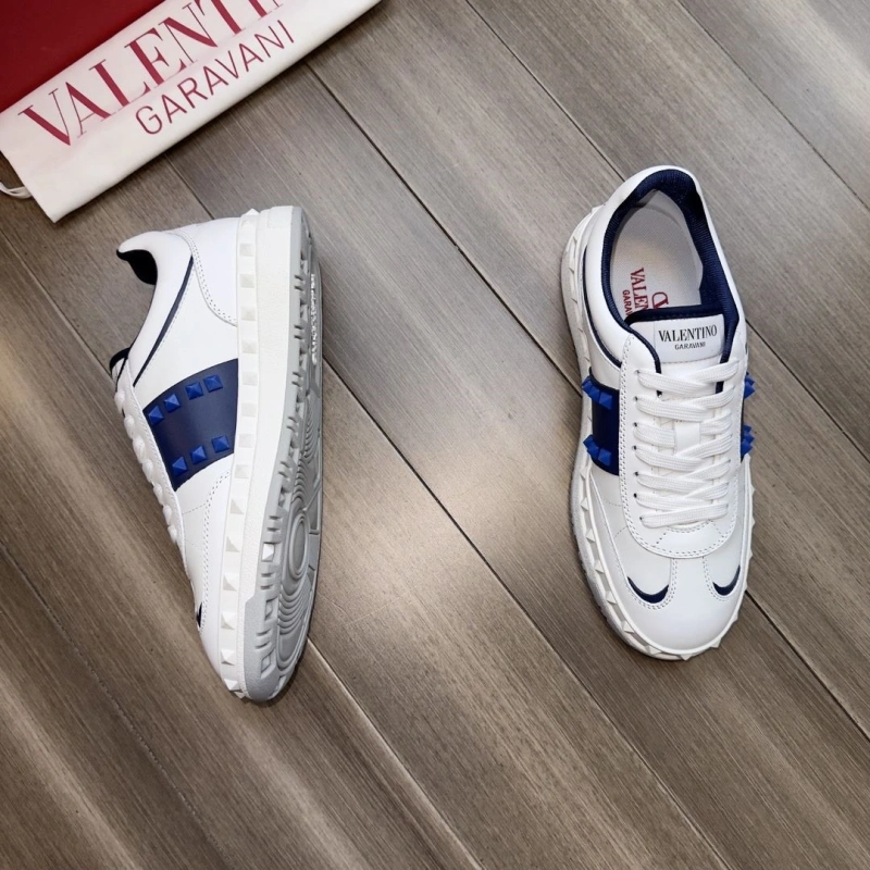 Bold Vxlxntino Sneakers 232949