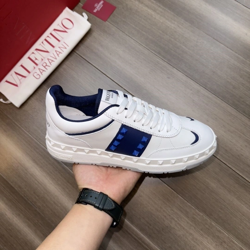 Bold Vxlxntino Sneakers 232949