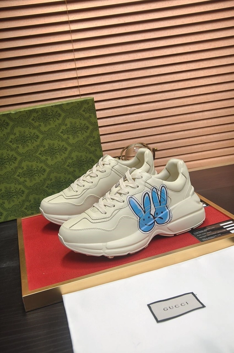 Versatile Gxccx Sneakers 166159