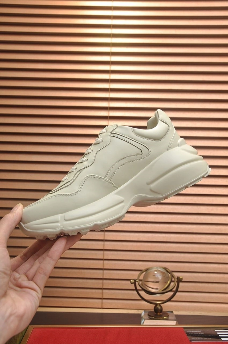 Versatile Gxccx Sneakers 166159