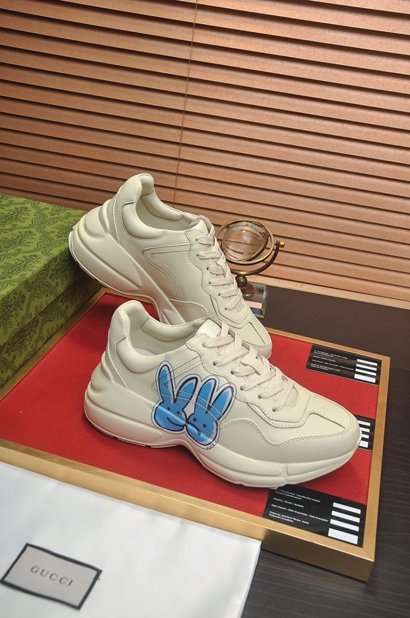 Versatile Gxccx Sneakers 166159