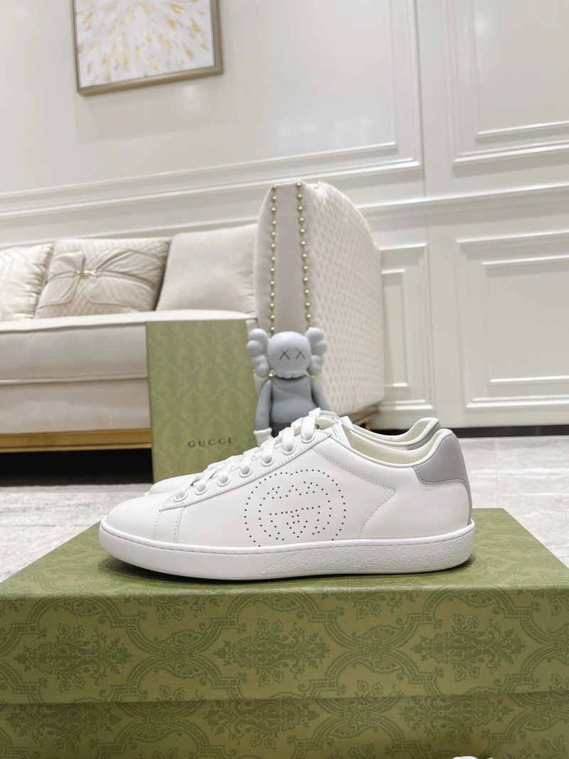 Versatile Gxccx Sneakers 166177