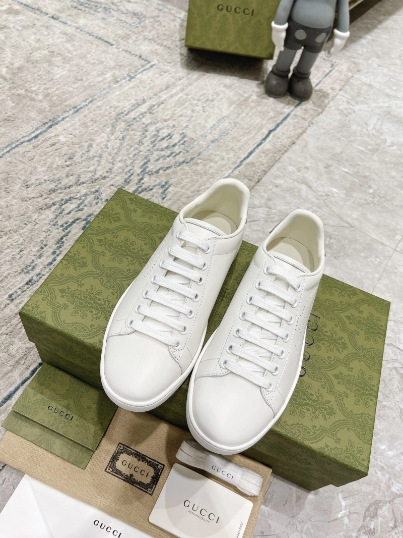 Versatile Gxccx Sneakers 166177