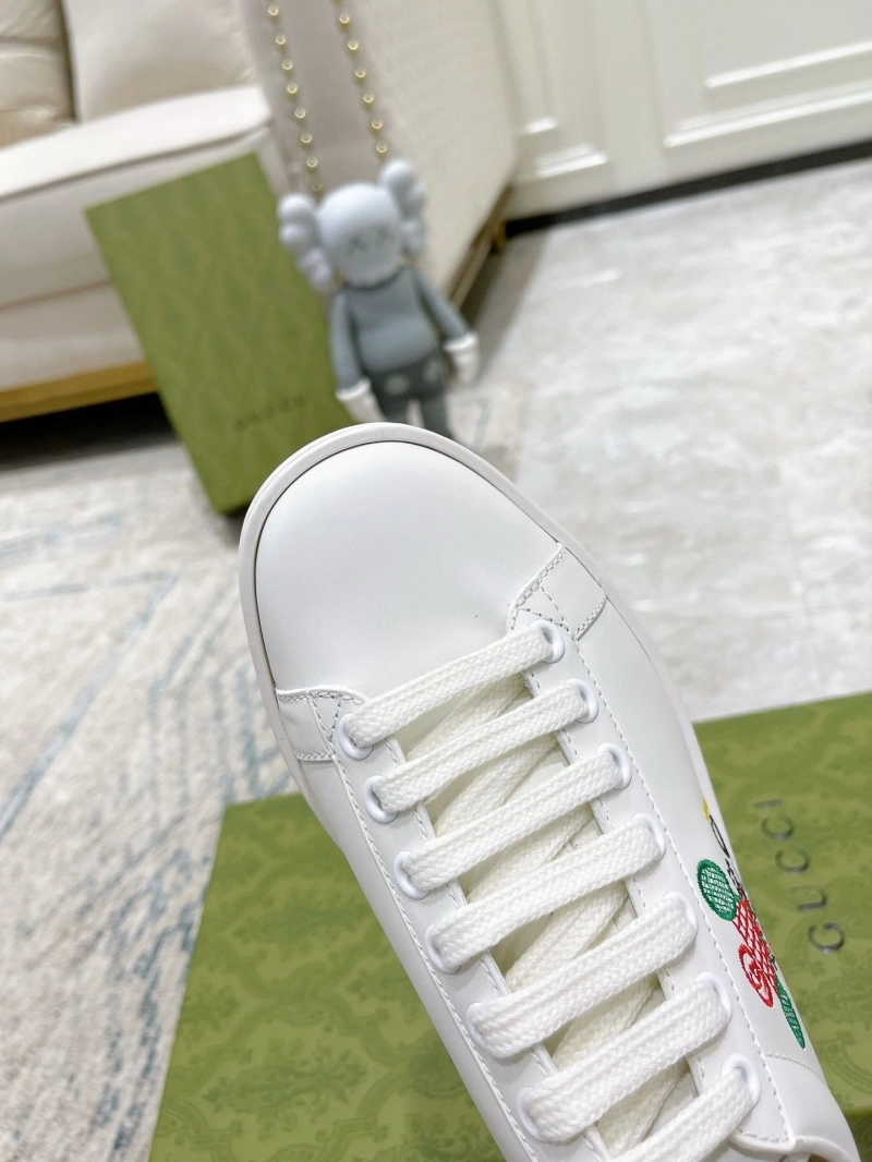 Modern Gxccx Sneakers 166176