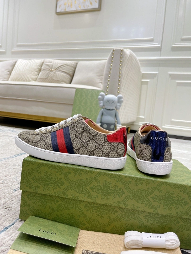 Gxccx Sneakers EyeCatching 166161