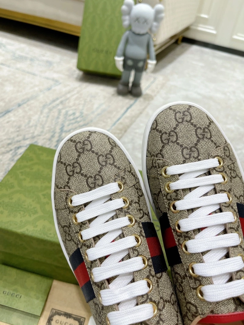 Gxccx Sneakers EyeCatching 166161
