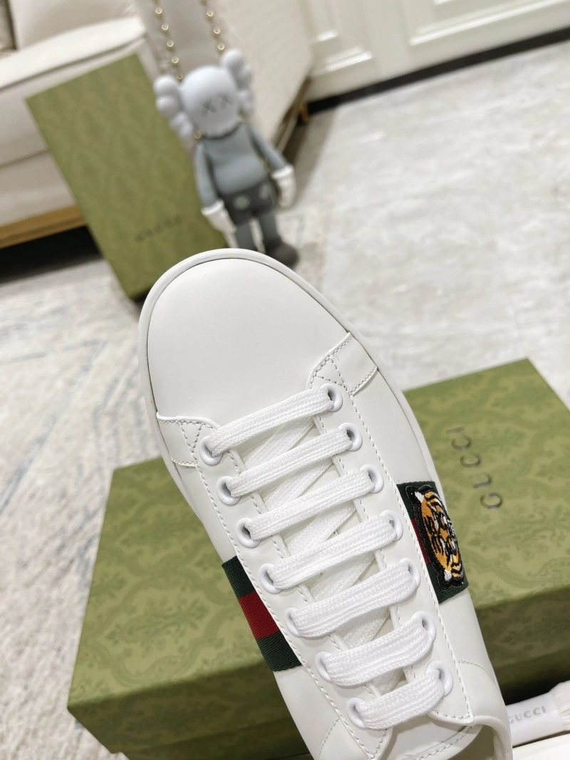 Sleek Gxccx Sneakers 166122