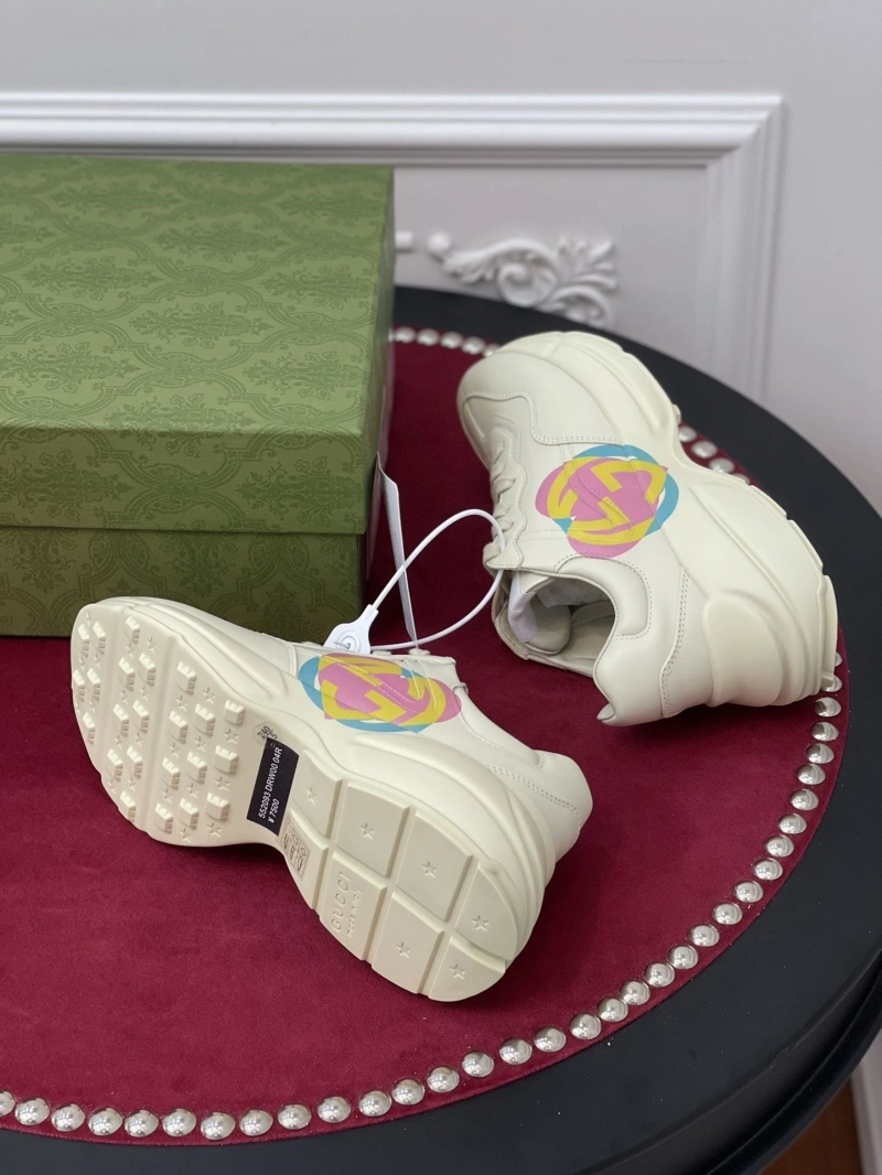 Versatile Bxlxnciaga Sneakers 110431