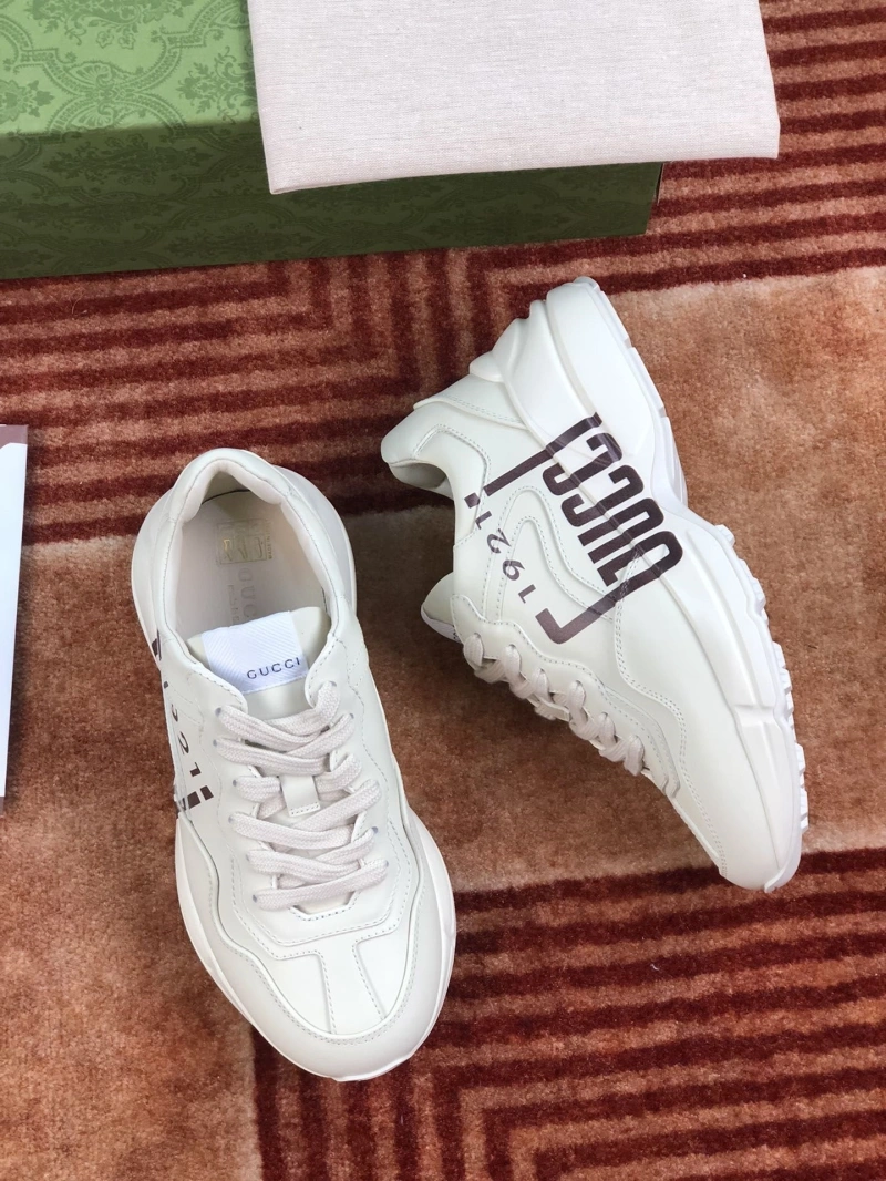 Versatile Gxccx Sneakers 166108