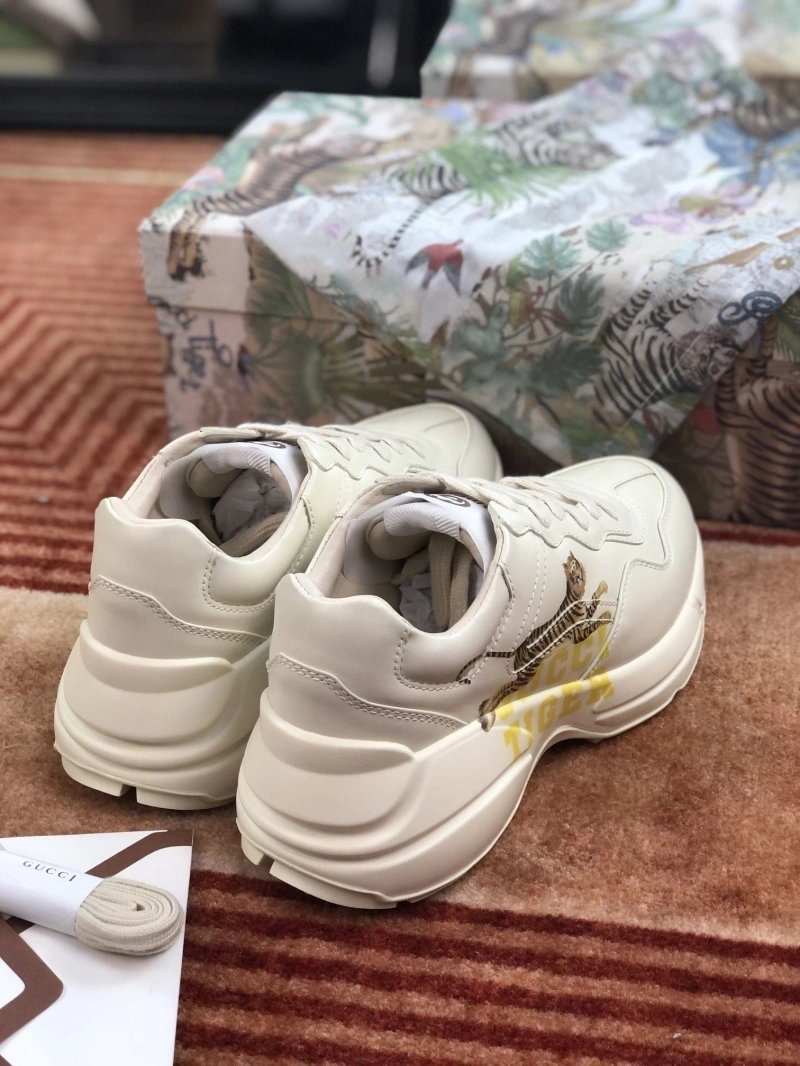 Versatile Gxccx Sneakers 166099
