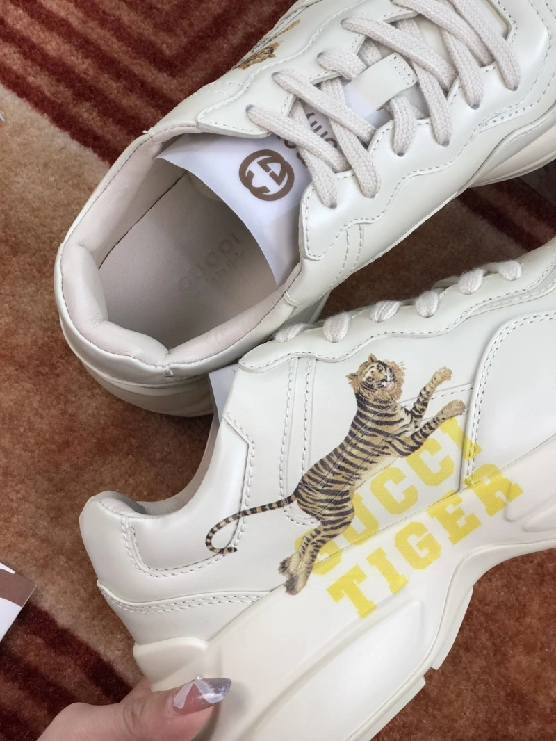 Versatile Gxccx Sneakers 166099