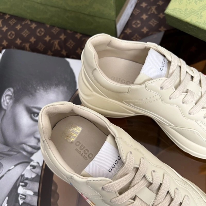 Vibrant Gxccx Sneakers 166071