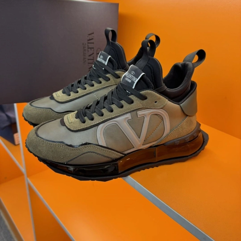 GoAnywhere Vxlxntino Sneakers 232942