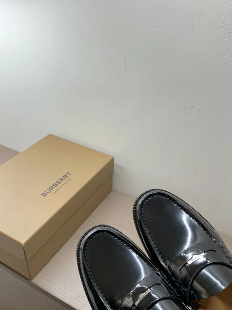 Stylish Bxrbxrry Leather Shoes 115624