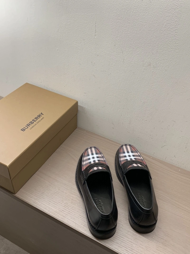 Minimalist Bxrbxrry Leather Shoes 115618