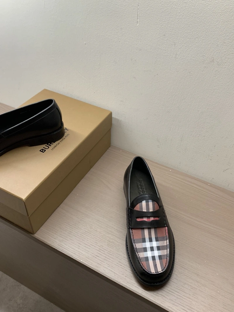 Minimalist Bxrbxrry Leather Shoes 115618