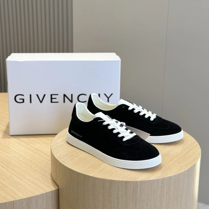 Gxvxnchy Sneakers UrbanStyle 154736
