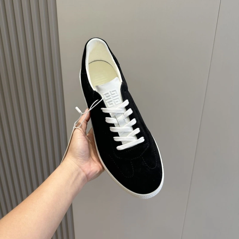 Gxvxnchy Sneakers UrbanStyle 154736