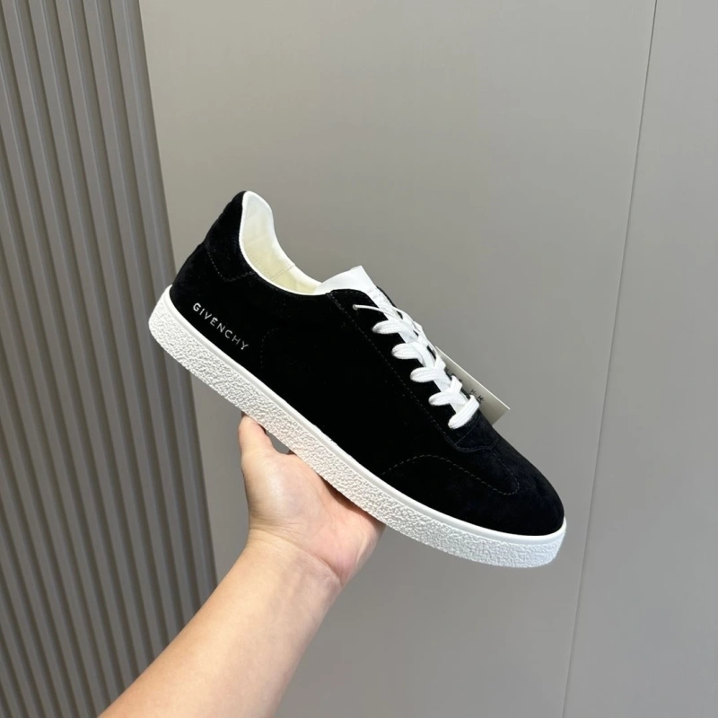 Gxvxnchy Sneakers UrbanStyle 154736