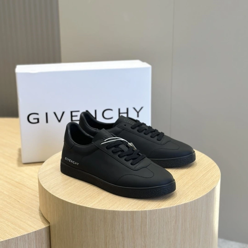 Gxvxnchy Sneakers GoAnywhere 154735