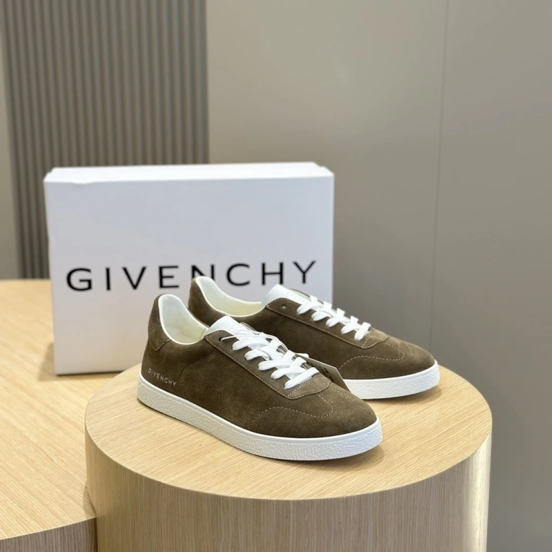 Gxvxnchy Sneakers UrbanStyle 154733