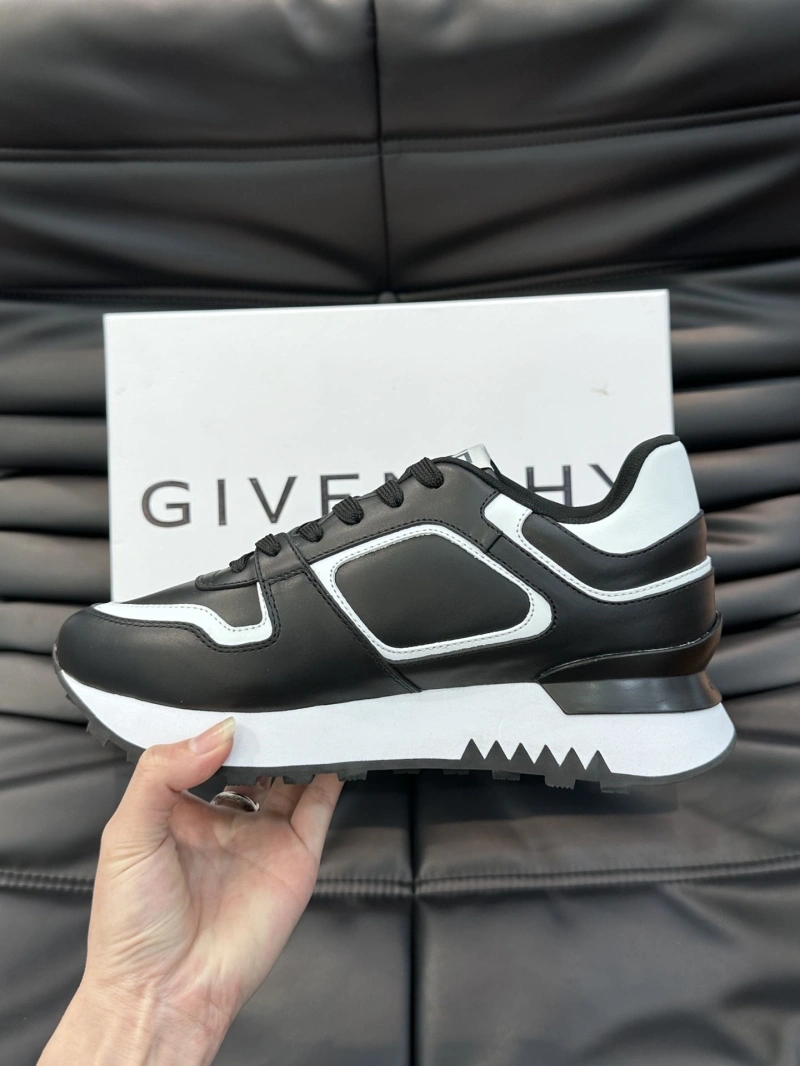 Breathable Gxvxnchy Sneakers 154731