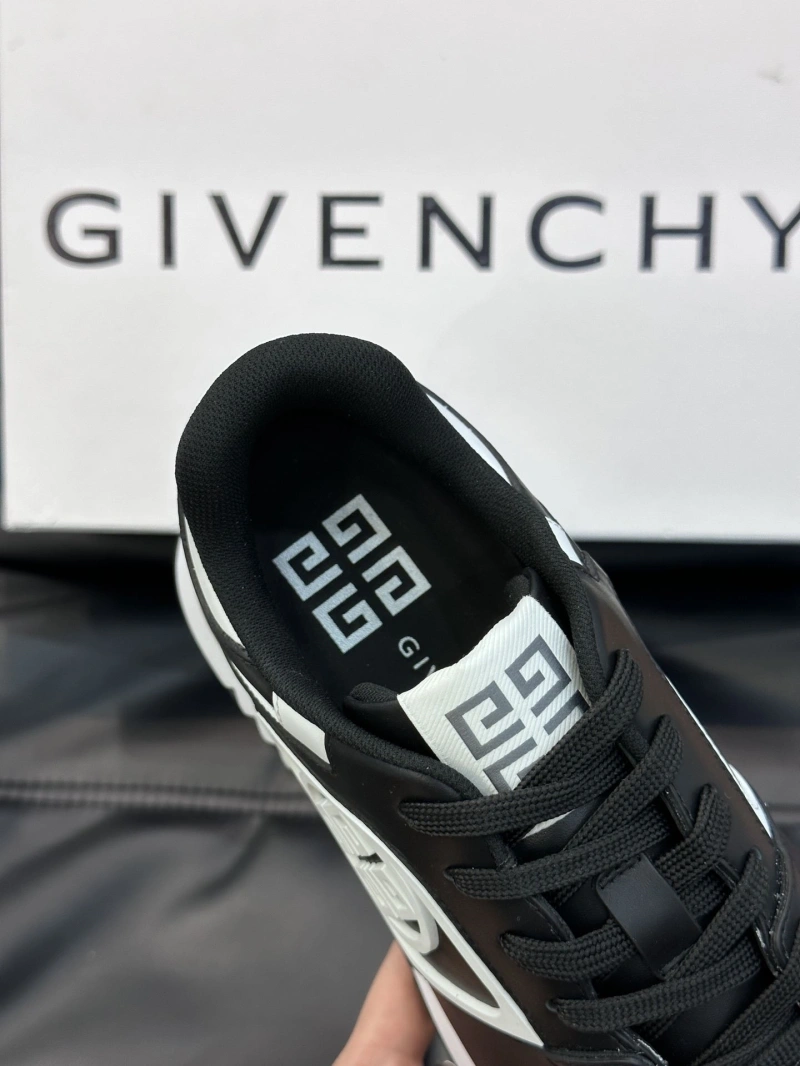 Breathable Gxvxnchy Sneakers 154731