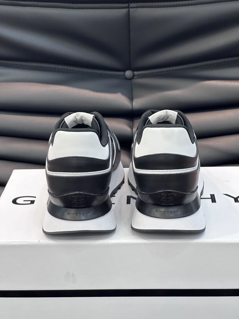 Breathable Gxvxnchy Sneakers 154731