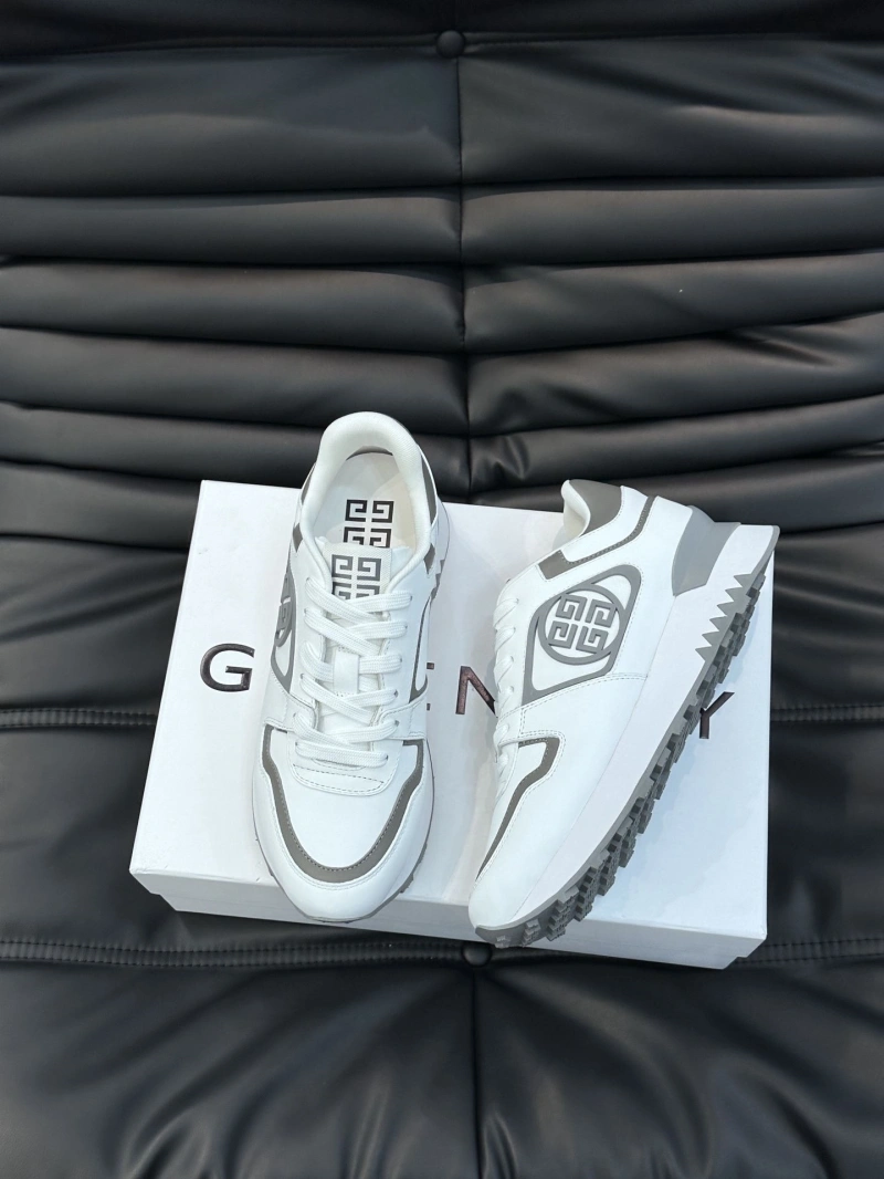 Cozy Gxvxnchy Sneakers 154730