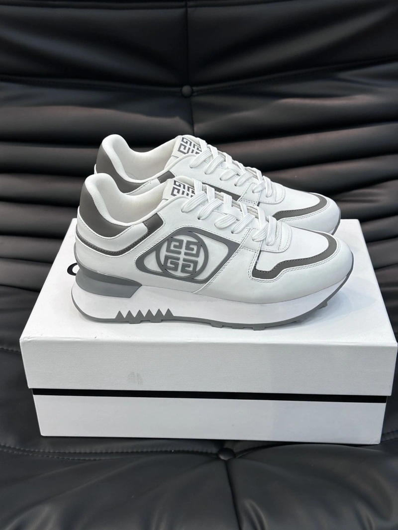 Cozy Gxvxnchy Sneakers 154730
