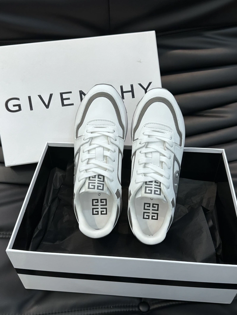 Cozy Gxvxnchy Sneakers 154730