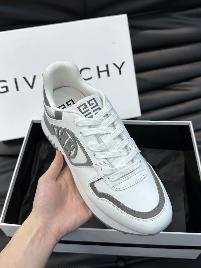 Cozy Gxvxnchy Sneakers 154730